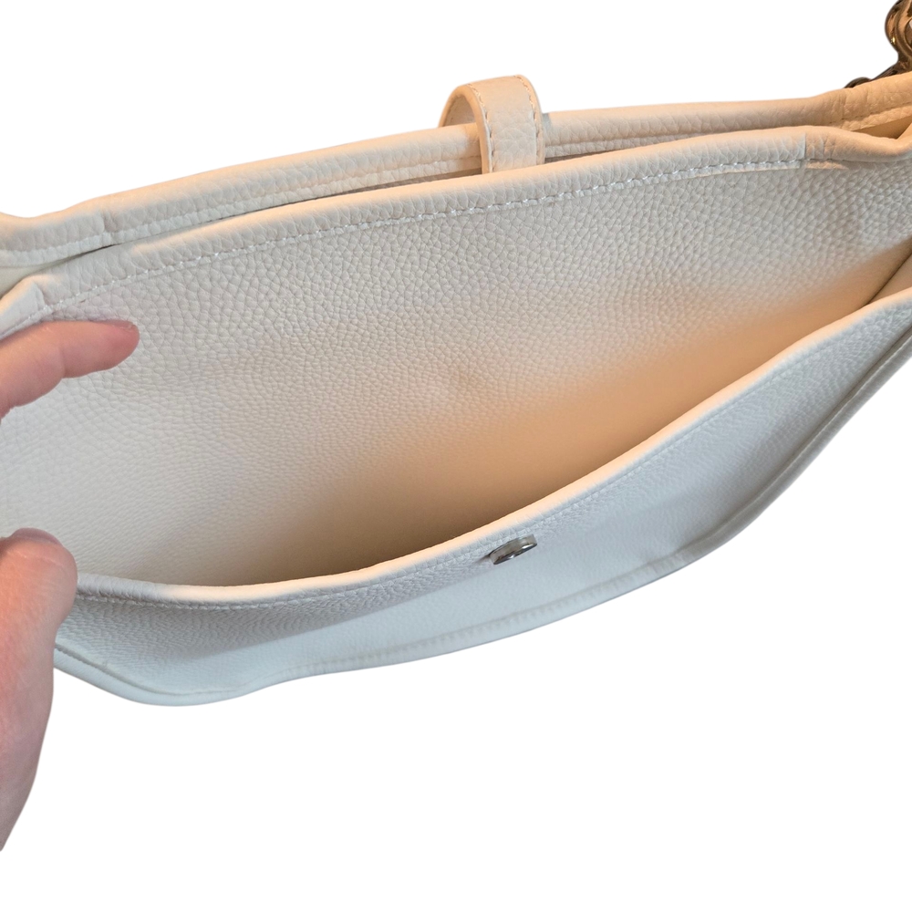 😁White Crossbody Bag Adjustable Metalic Gold White Silver Strap Silver Hardware - Picture 6 of 8